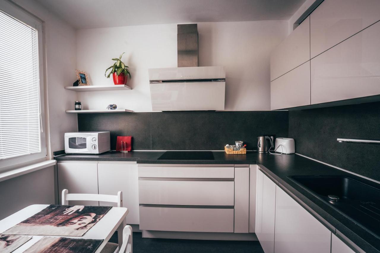 Apartman Marilyn เชสกี้ครุมลอฟ ภายนอก รูปภาพ